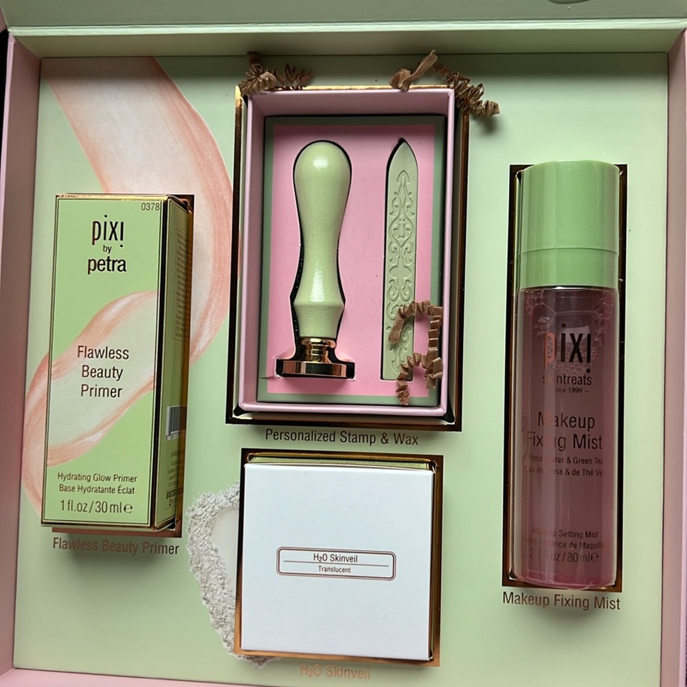 Pixi Seal the Glow from pixi beauty